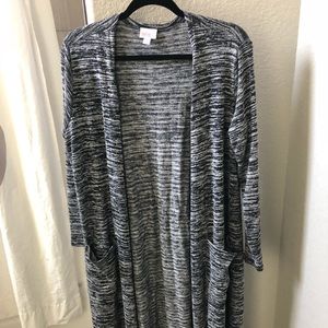 Lularoe M Sarah sweater